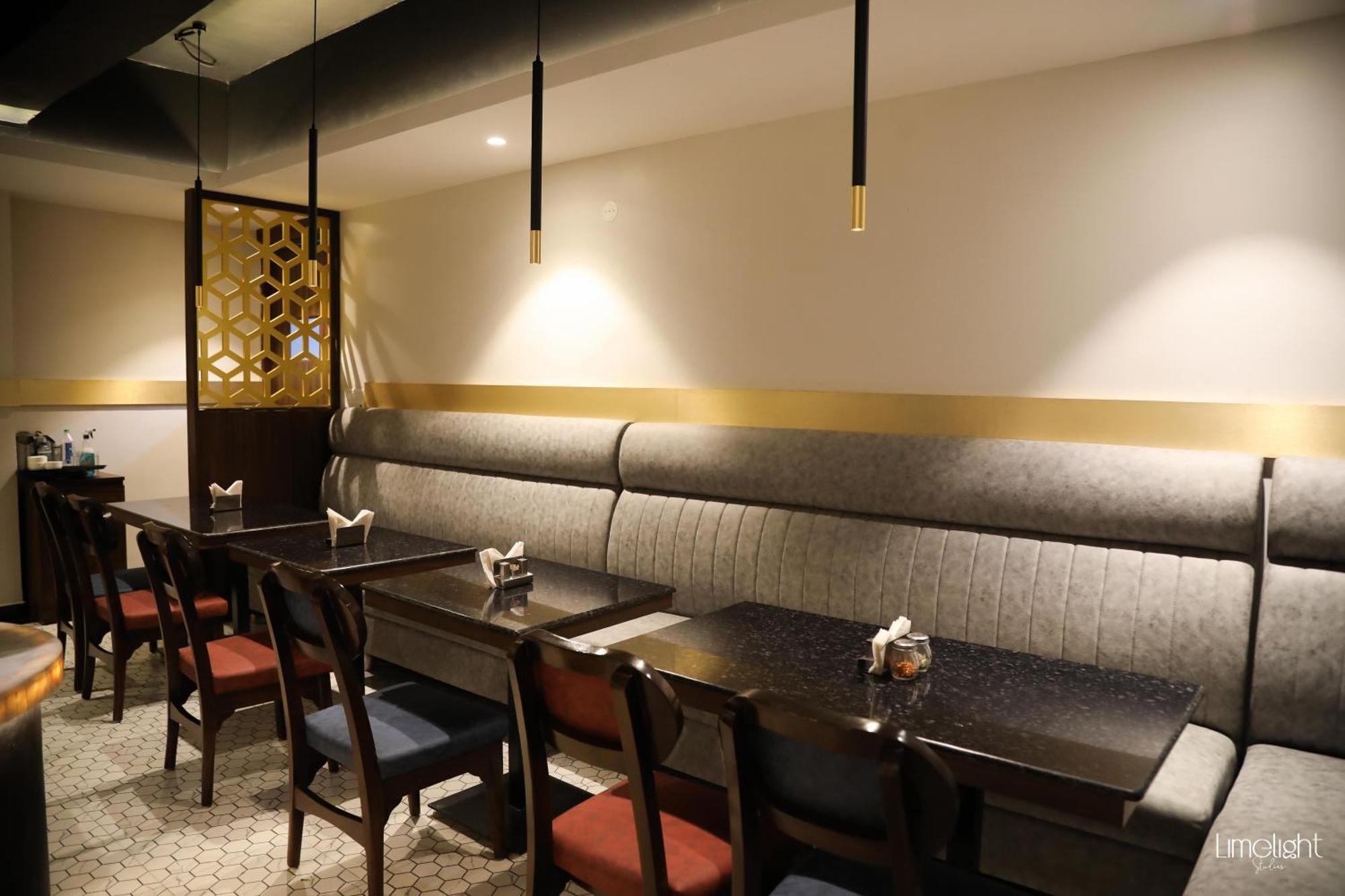 Belvedere Suites Greater Noida Buitenkant foto