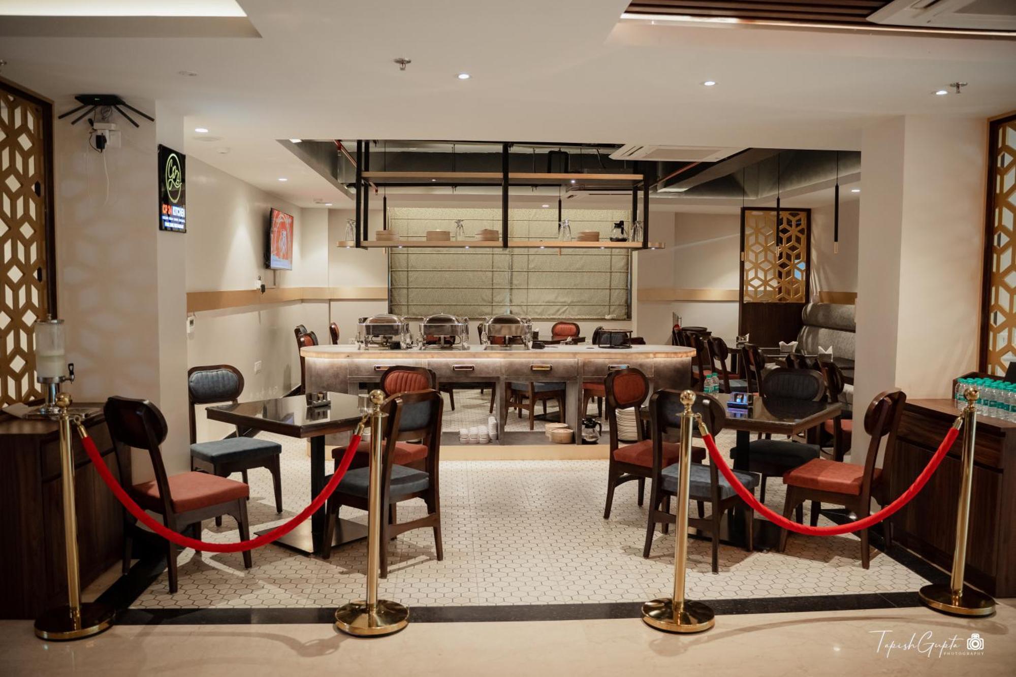 Belvedere Suites Greater Noida Buitenkant foto
